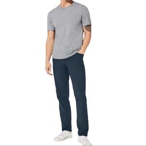 Lululemon • ABC Pant Classic 32"
Classic Navy